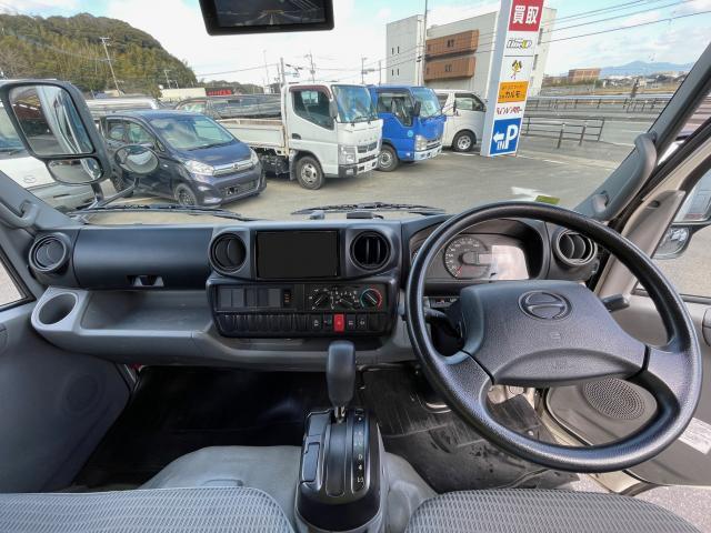 Hino Dutro 6