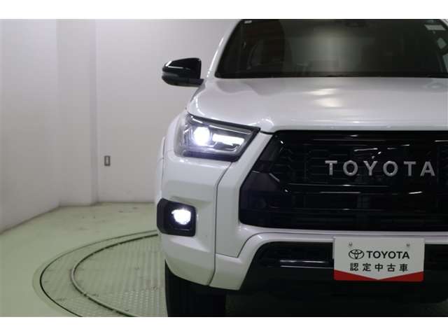 Toyota Hilux 9