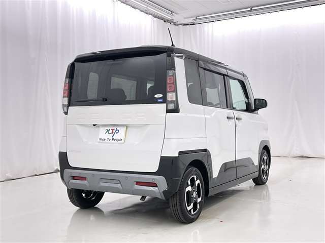 Mitsubishi Delica Mini 7