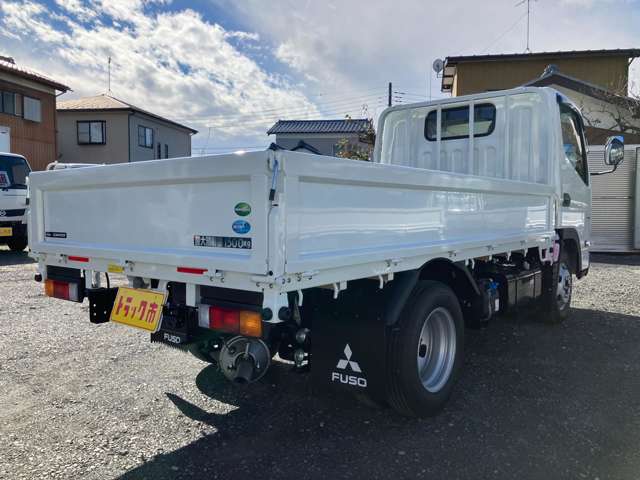 Mitsubishi Fuso Canter 2