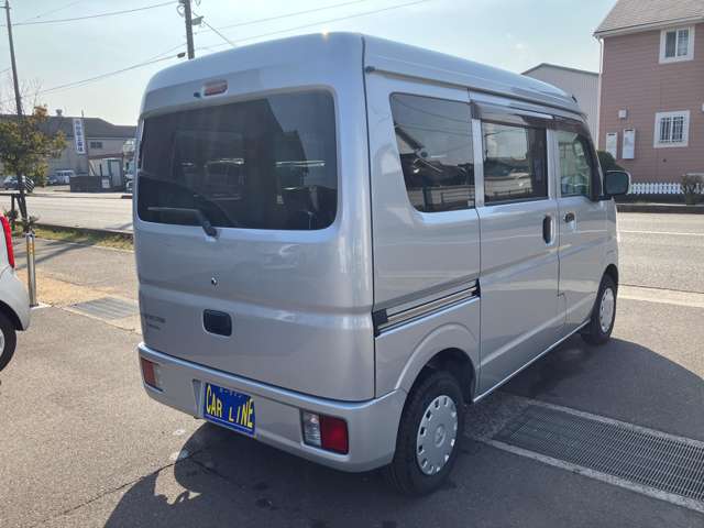 Mitsubishi Minicab Van 8