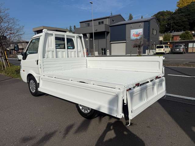 Mazda Bongo Truck 12