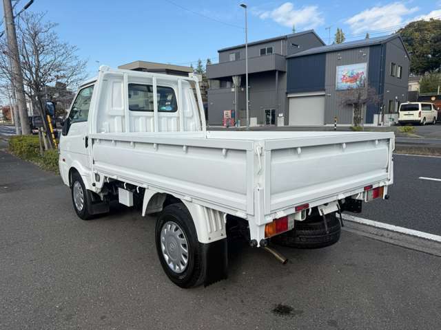 Mazda Bongo Truck 3