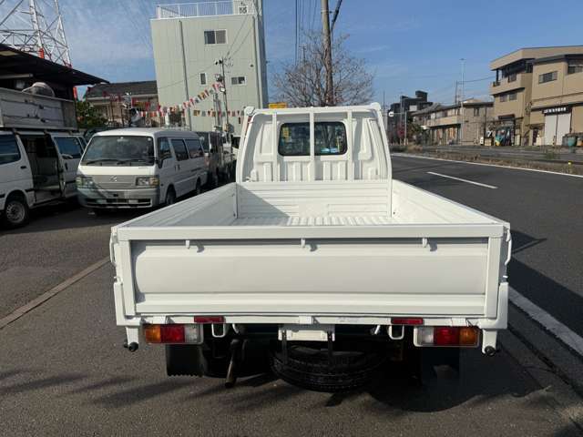 Mazda Bongo Truck 9
