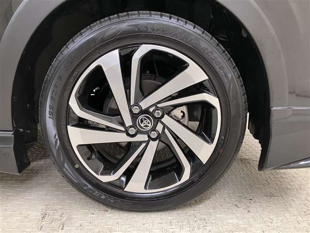 Toyota Raize 7