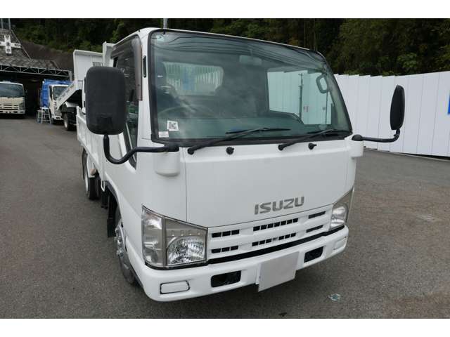 Isuzu Elf 3
