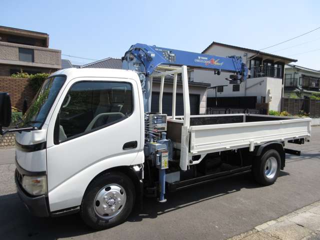 Hino Dutro 5