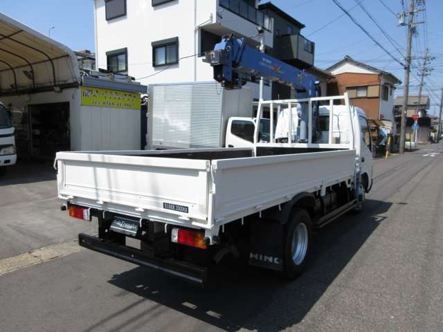 Hino Dutro 6