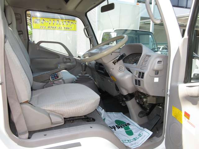 Hino Dutro 10