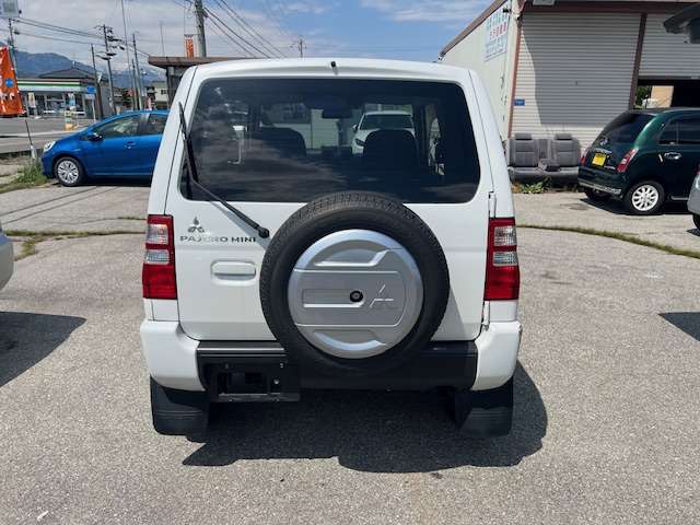 Mitsubishi Pajero Mini 6