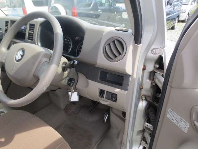 Suzuki Every 12