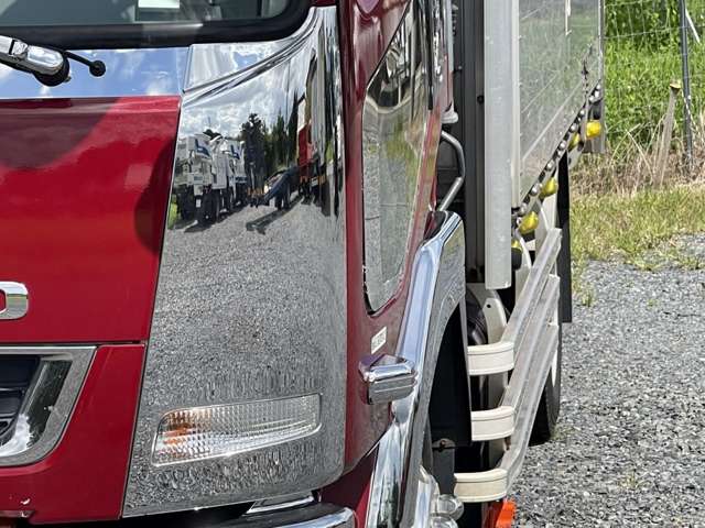 Mitsubishi Fuso Fighter 12
