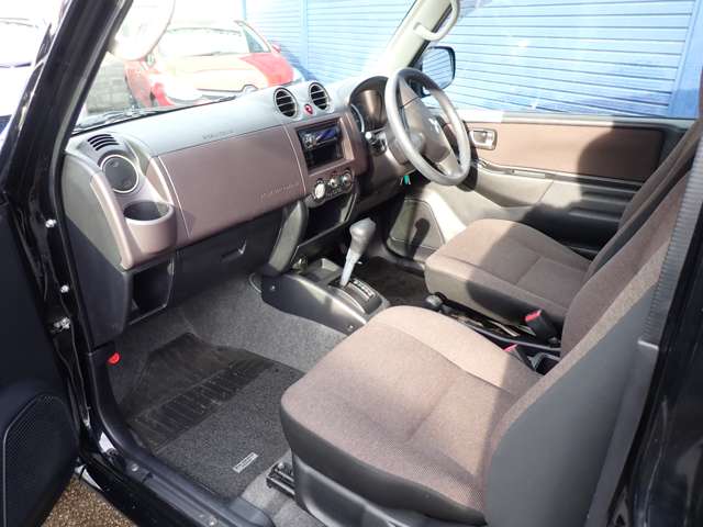 Mitsubishi Pajero Mini 11