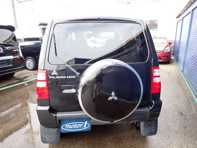 Mitsubishi Pajero Mini 7