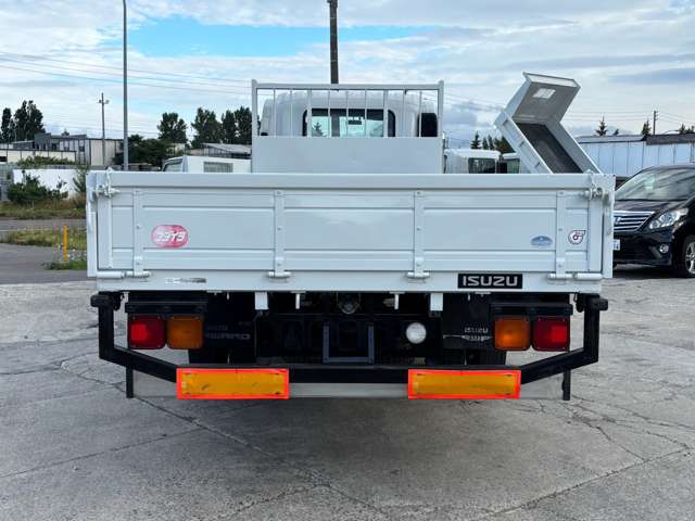 Isuzu Forward 7