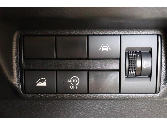 Mitsubishi eK X 11