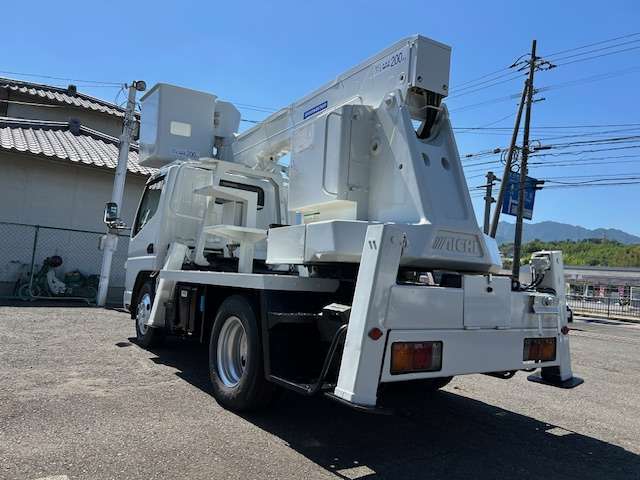 Mitsubishi Fuso Canter 10