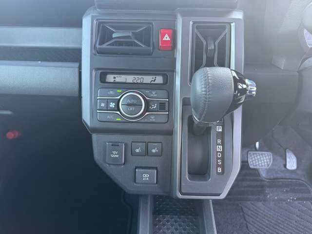 Daihatsu Taft 4