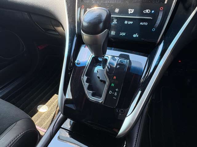 Toyota Harrier 12