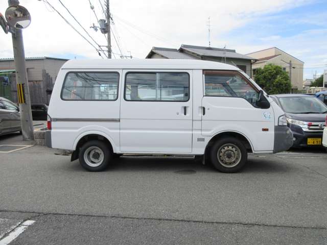 Nissan Vanette 3
