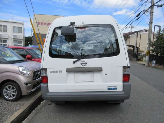 Nissan Vanette 5