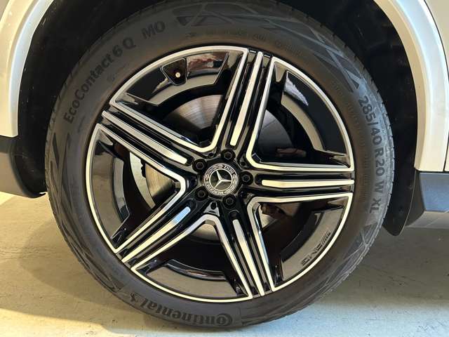 Mercedes-Benz GLC 10