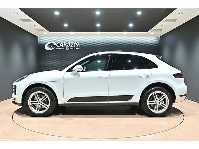 Porsche Macan 9