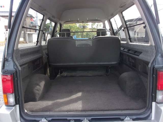 Nissan Vanette 2