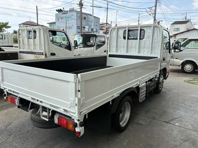 Toyota Toyoace 11