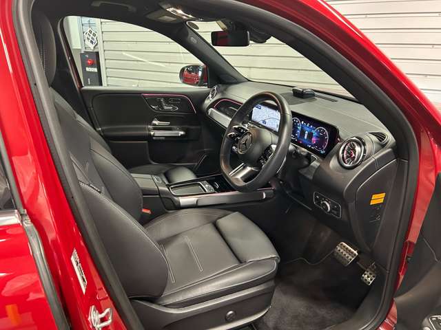 Mercedes-Benz GLB 6