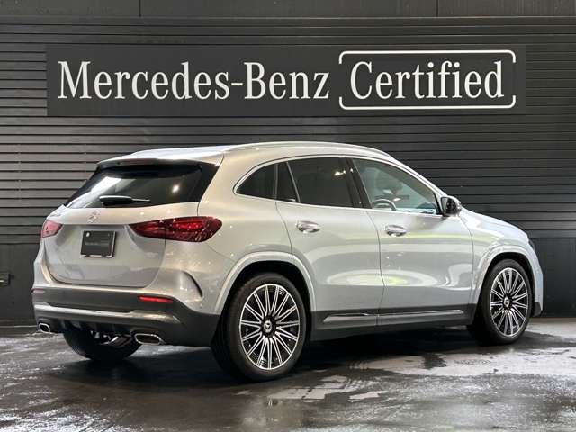 Mercedes-Benz GLA-Class 4