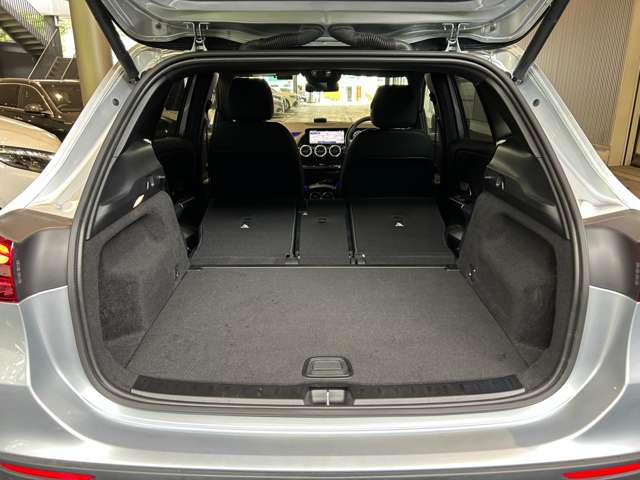 Mercedes-Benz GLA-Class 10