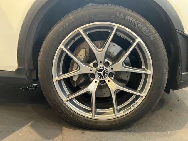 Mercedes-Benz GLC 13