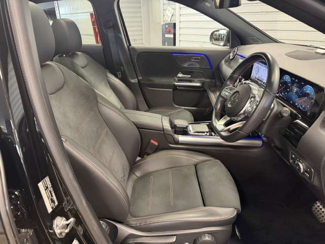 Mercedes-Benz GLA-Class 5