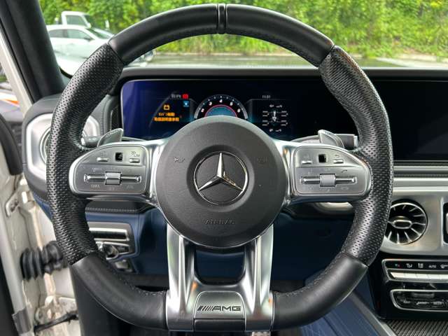 Mercedes-Benz G-Class 9