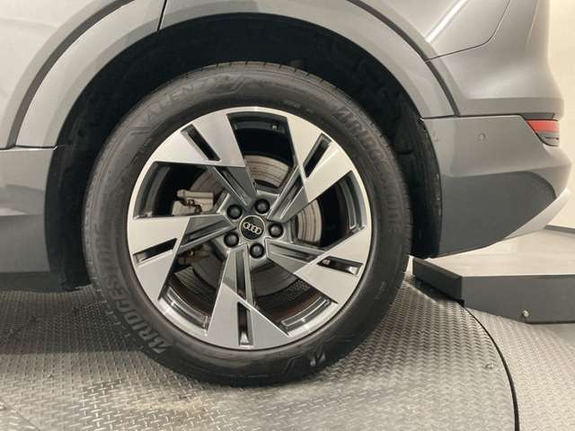 Audi e-tron 12
