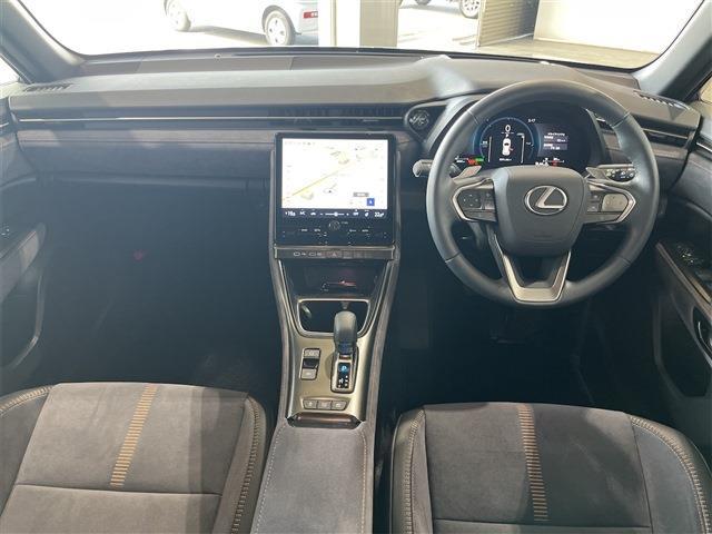 Lexus LBX 8
