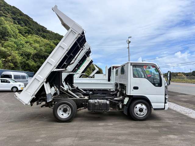 Isuzu Elf 10