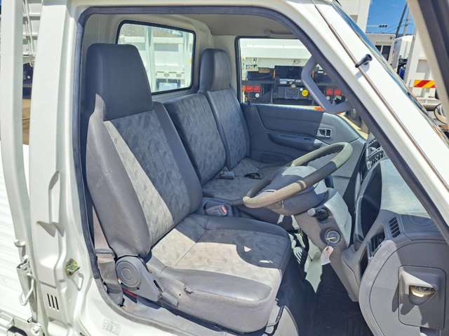 Mazda Bongo Truck 11