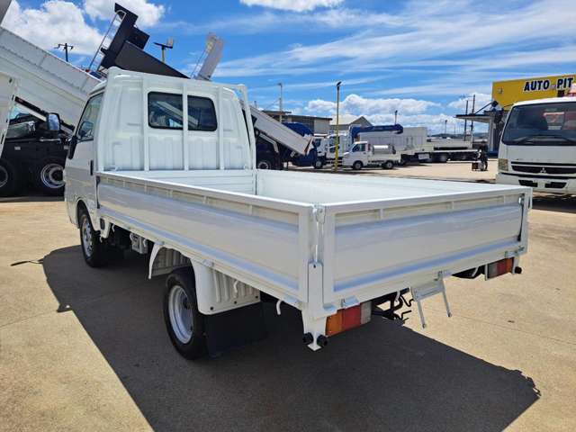 Mazda Bongo Truck 6