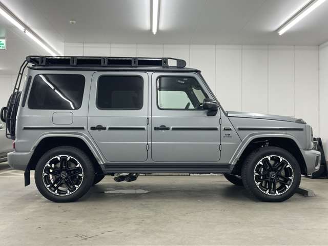 Mercedes-Benz G-Class 4