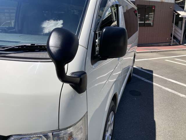 Toyota Hiace Van 5