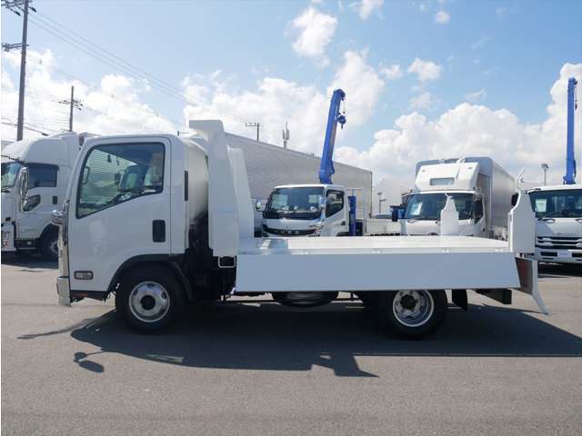 Isuzu Elf 11