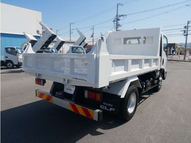 Isuzu Elf 6