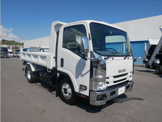 Isuzu Elf 8