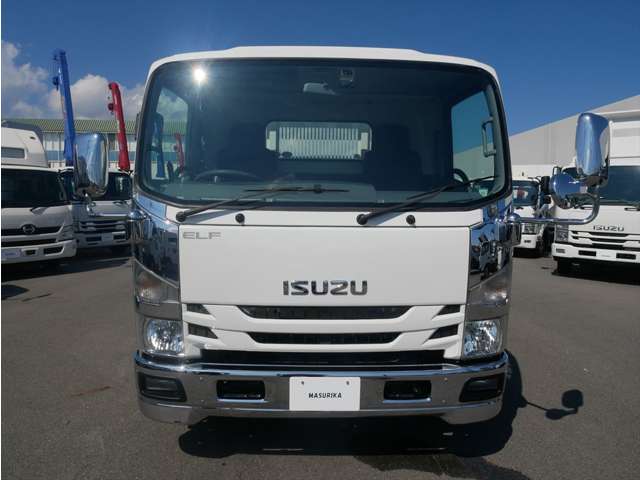 Isuzu Elf 9