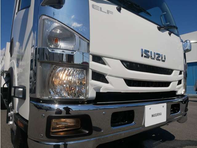 Isuzu Elf 10