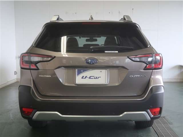 Subaru Legacy Outback 6