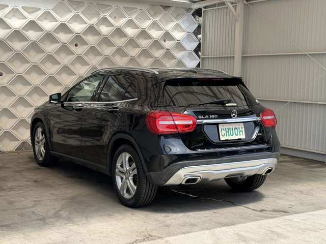 Mercedes-Benz GLA-Class 12
