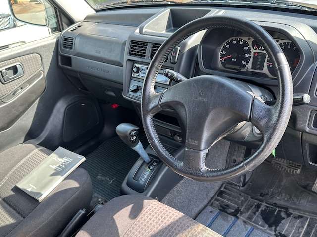 Mitsubishi Pajero Mini 8